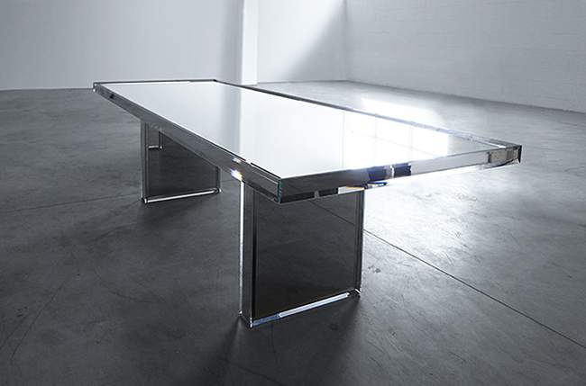 Table PRISM MIRROR par Tokujin YOSHIOKA x GLAS ITALIA